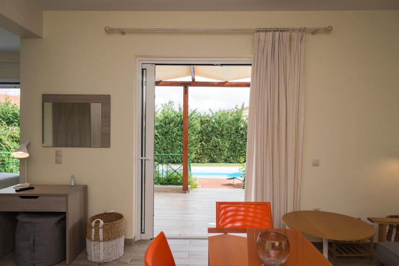 Venus Villa With Private Pool, 2Min To The Beach Finikounta Buitenkant foto