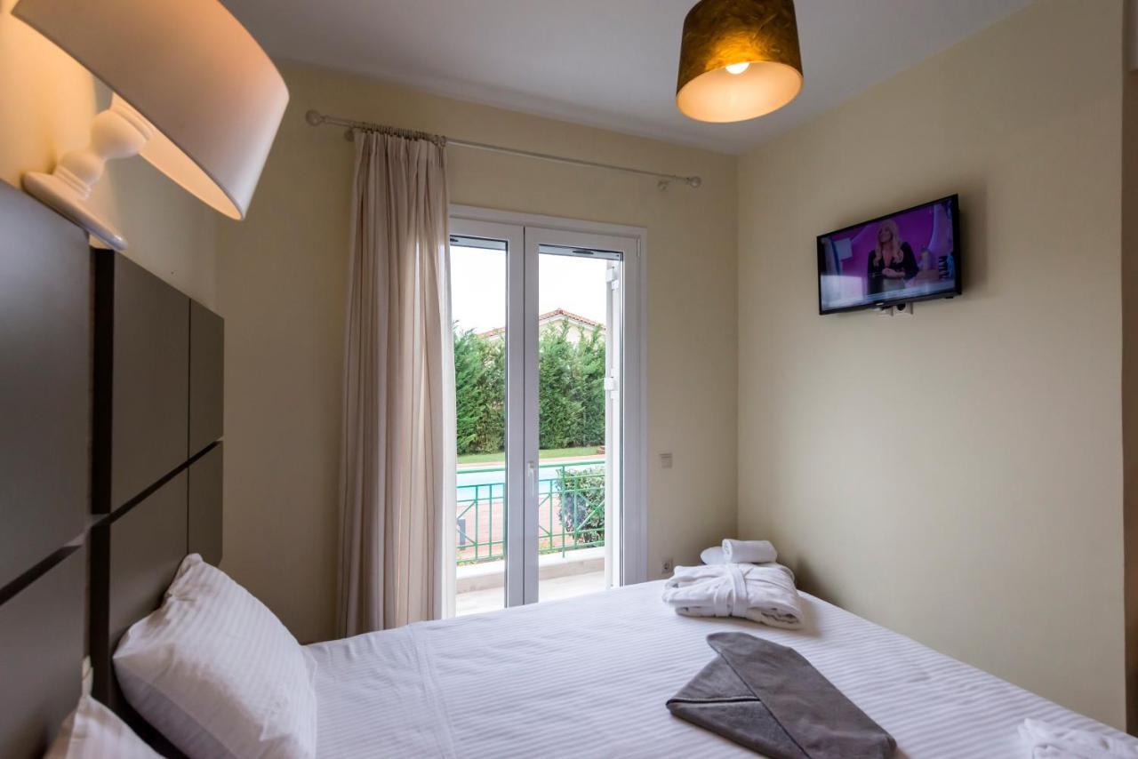 Venus Villa With Private Pool, 2Min To The Beach Finikounta Buitenkant foto