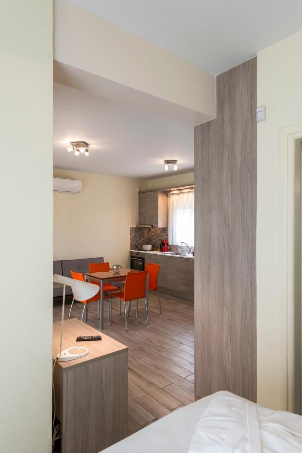 Venus Villa With Private Pool, 2Min To The Beach Finikounta Buitenkant foto